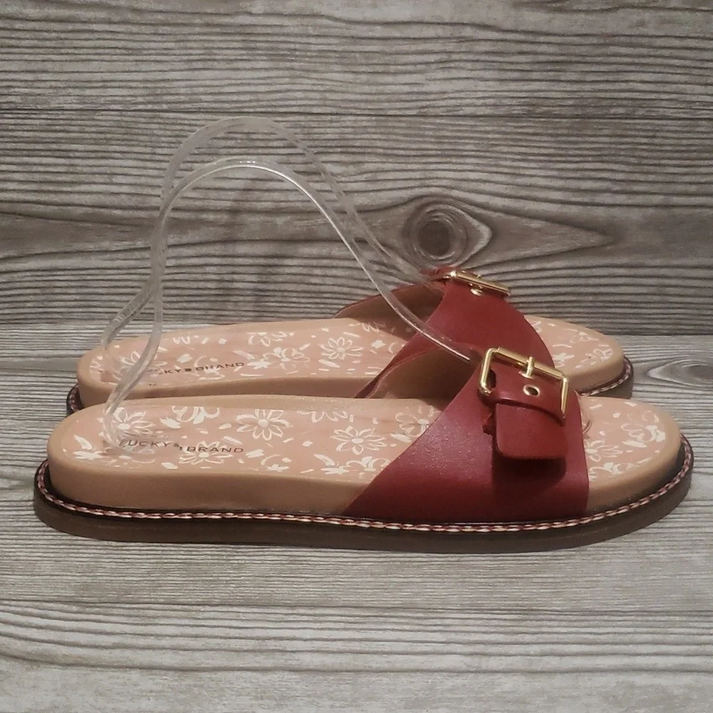 Lucky Brand red brick slide open toe flat mules sandals woman size 10 new
